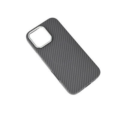 Casing Ponsel Serat Aramid Magnetik Tipis 0.8mm 16g untuk iPhone 16 Pro dengan Injeksi Samping dan Penutup Penuh