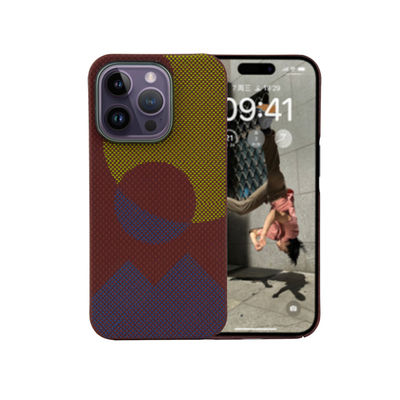 Kasus Telepon Serat Karbon Aramid Customized untuk iPhone 16 Pro Max dengan Ketebalan 0,8mm dan Berat 16g