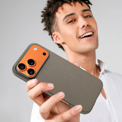 Customized Side Injection TPU Aramid Carbon Fiber Mobile Phone Cover for iPhone 17 Pro