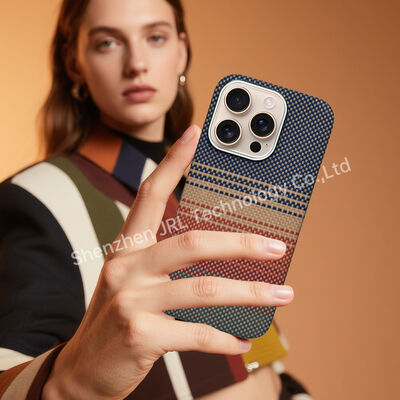 Casing Ponsel Serat Karbon Aramid Super Tipis dengan Pola Sunset yang Disesuaikan untuk iPhone 17 Pro